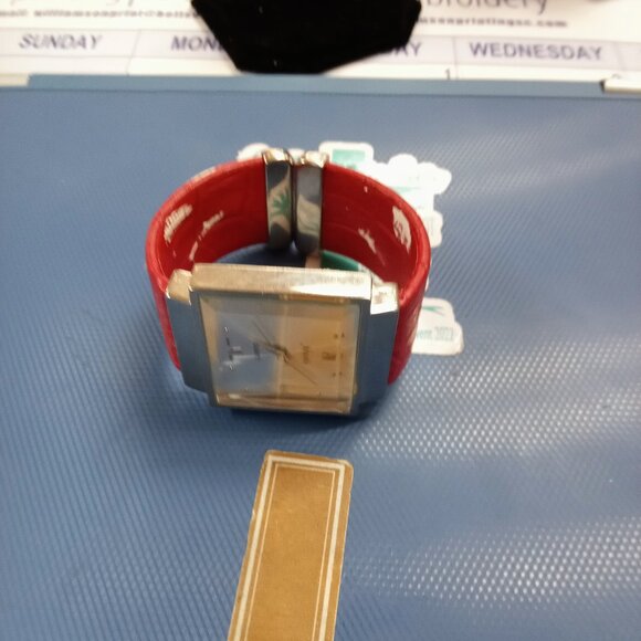 Novelle Ladies Watch - Picture 1 of 3